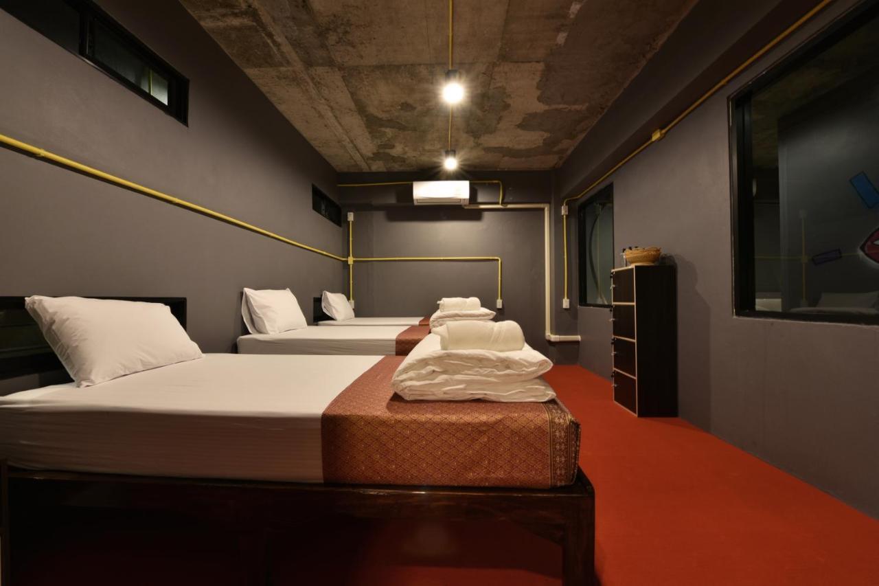 248 Street Hostel Chiang Mai Esterno foto