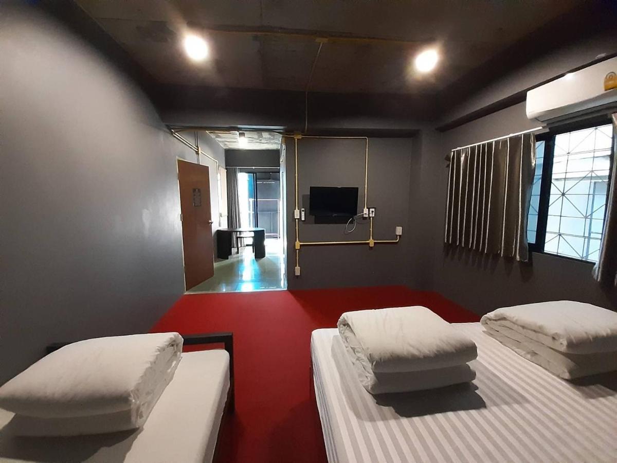 248 Street Hostel Chiang Mai Esterno foto